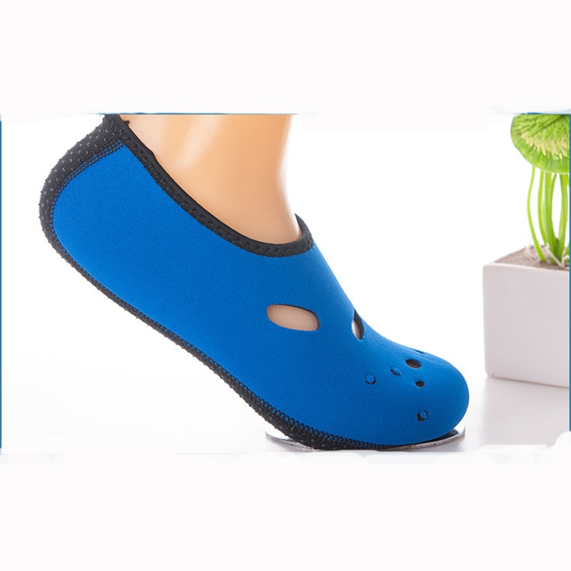 Nadadeiras antiderrapantes sapatos de praia à beira-mar sapatos de inicialização de mergulho de secagem rápida anti-deslizamento meias esportes aquáticos treino sapato de mergulho