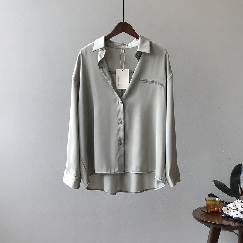 Kvinder lange ærmer satin skjorter turn-down krave v hals gade løse kvindelige bluser solid chiffon skjorte kvinder top ol stil: Grå / M