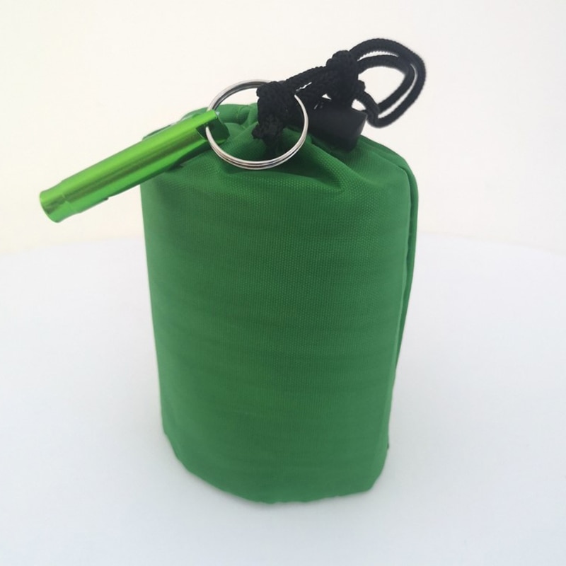 Bærbar utendørs camping konvolutt type gjenbrukbar sammenleggbar nødsovepose med karabinfløyte