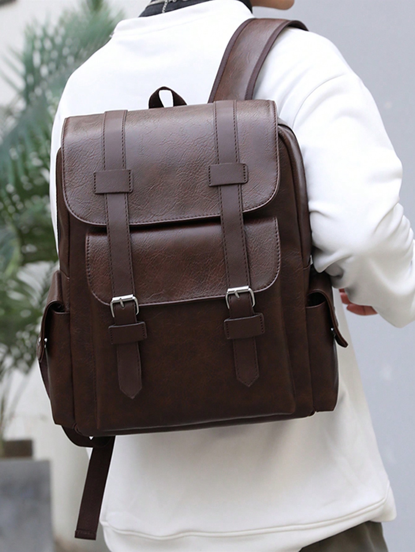 Vintage Style Men's PU Leather Backpack, Waterproof and Durable with Large Capacity for 14.7-inch Laptop, Ideal for Traveling