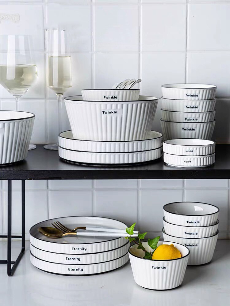 Ensfarvet keramisk tallerken bøf mad tallerken nordisk stil bordservice skål dessert fad middag fad spisestel