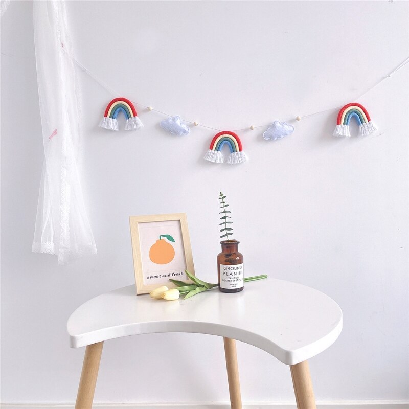 Guirnalda de cuentas de madera nórdica con nube de fieltro, lana de punto, borlas de arcoíris, adorno colgante, accesorios para sesiones fotográficas