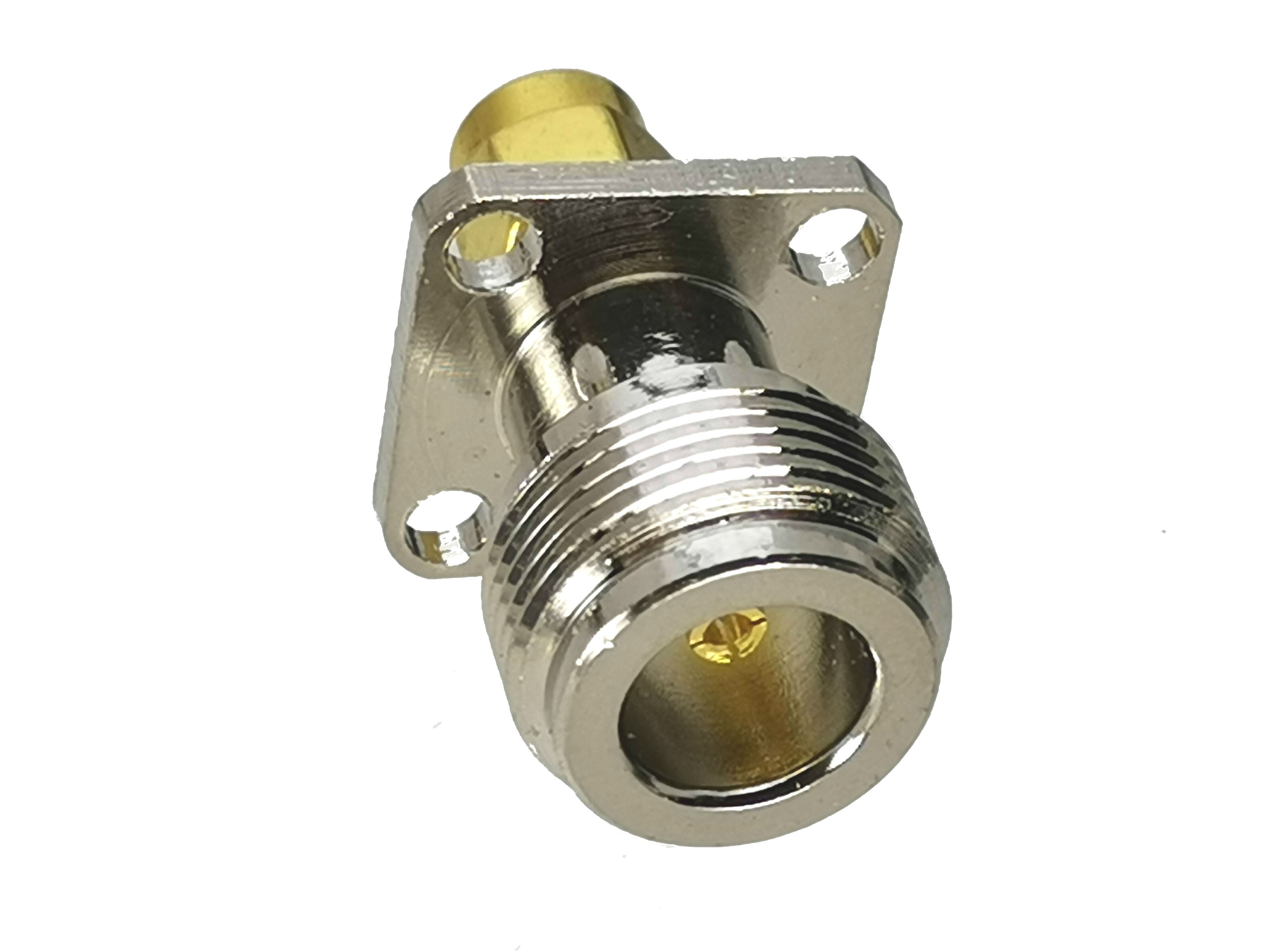 Adaptateur/Transformateur électrique avec terre - prise mâle 6A vers prise femelle 16A - blanc - Zenitech