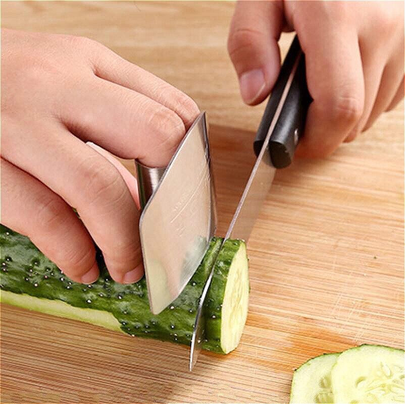 2Pcs Stainless Steel Kitchen Cutting Hand Protector Multifunctional Anti-Cutting Hand Protector Finger Guards Kitchen Tool