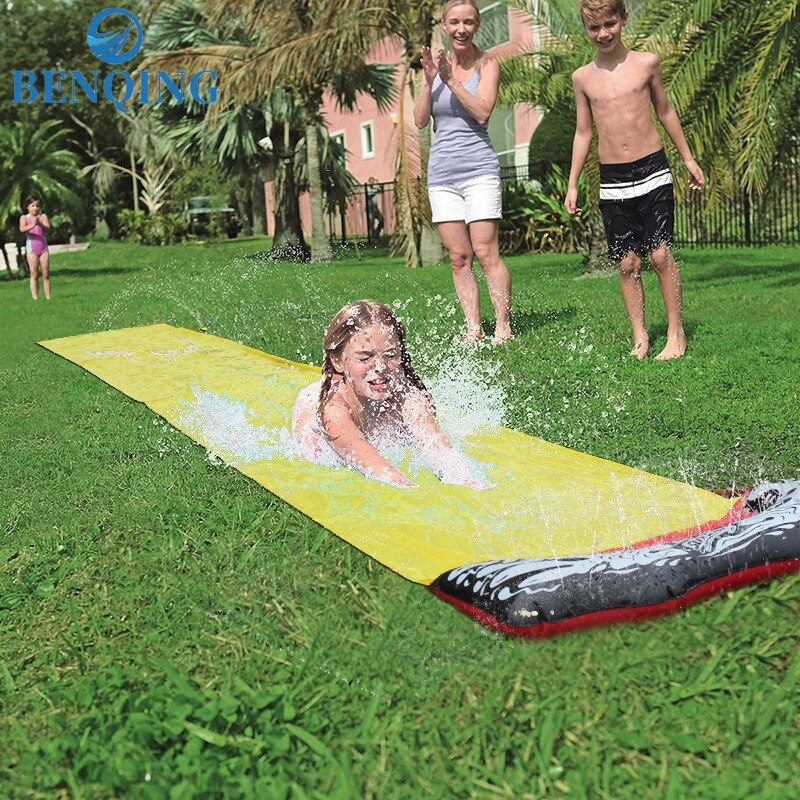 Benqing Kinderen Glijbaan Speelgoed Zomer Outdoor Gazon Water Jet Glijbaan Bed Enkele Surfplank Tuin Speelgoed WJ191