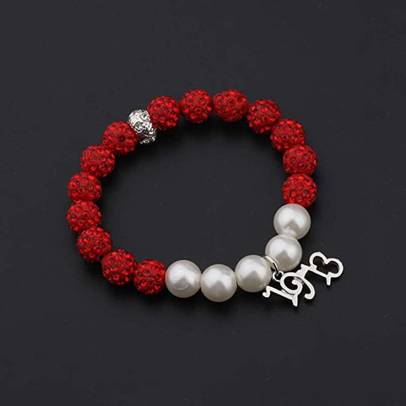 Rouge élastique sororité femmes bijoux cristal perlé Bracelet Bracelet grec sororité charme gland Triangle Bracelet