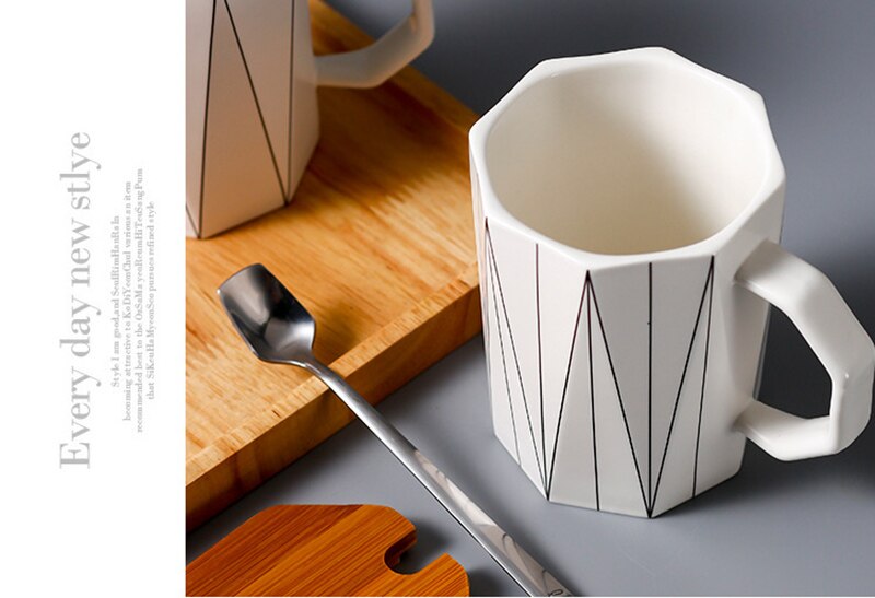 Taza geométrica mate creativa con tapa de bambú, cuchara de metal, tazas de cerámica de línea, para microondas Vaso de Leche, artículos para beber para el hogar y la Oficina, 400ml