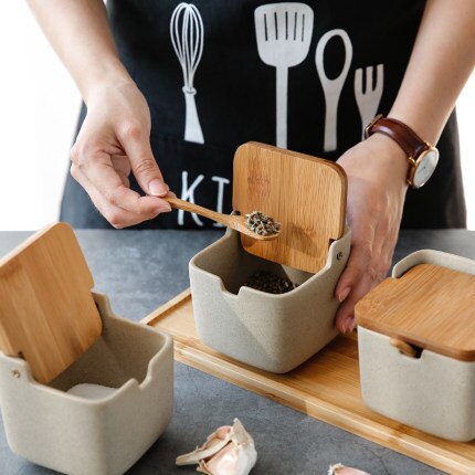 Estilo japonés flip cerámica sazoning jar cocina sal y MSG sazonador caja jar combinación set hogar