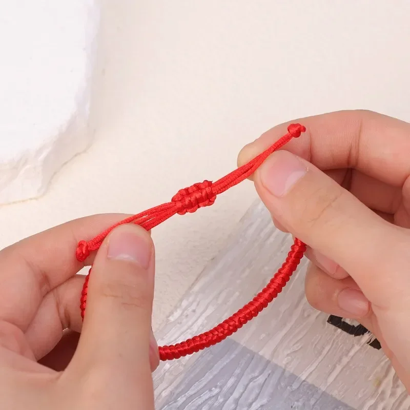 1-30 Uds. Pulseras hechas a mano de color rojo de la suerte para mujeres y hombres, pulseras con nudos de cuerda trenzada ajustable budista tibetano, pulseras de joyería,