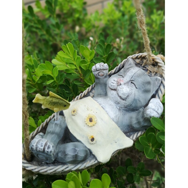 Pastoral Cute Animal Swing Cat Ornaments Pendant Crafts Outdoor Garden Figurines Craft Villa Kindergarten Sculpture Decor M5574