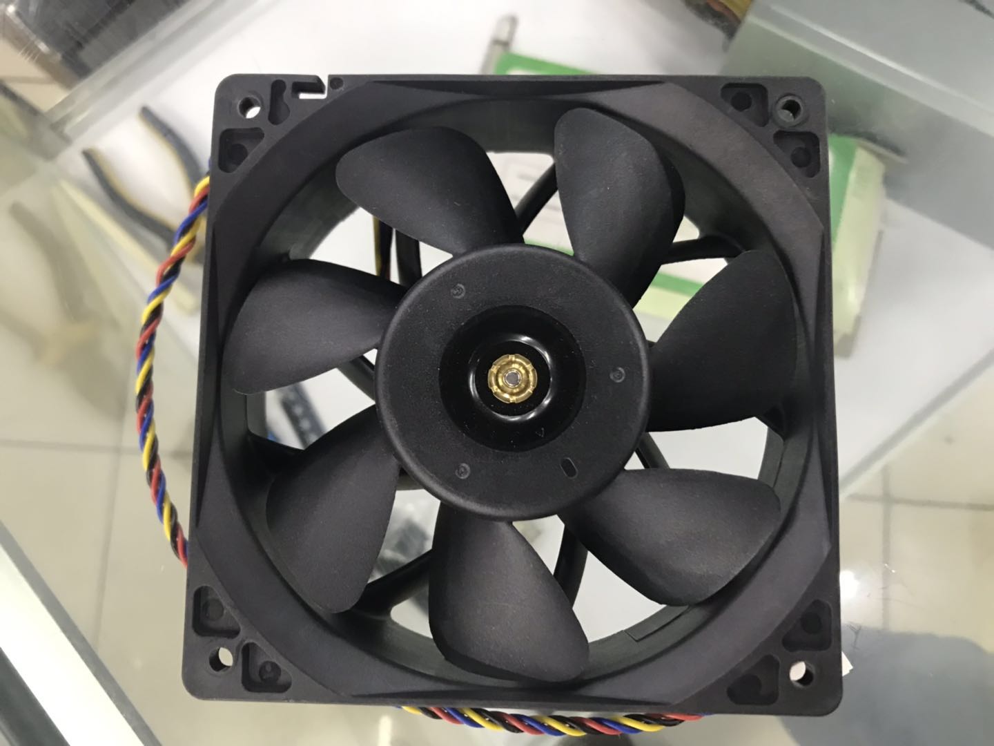 Neue Bergmann Fan 6000R DC 12V 2,7 A Fan Für Whatsminer M3X M20S Fan für Antminer S9 T17 S17 s17e S17 + T15 S11 für Liebe Ader A1: Ursprünglich Titel