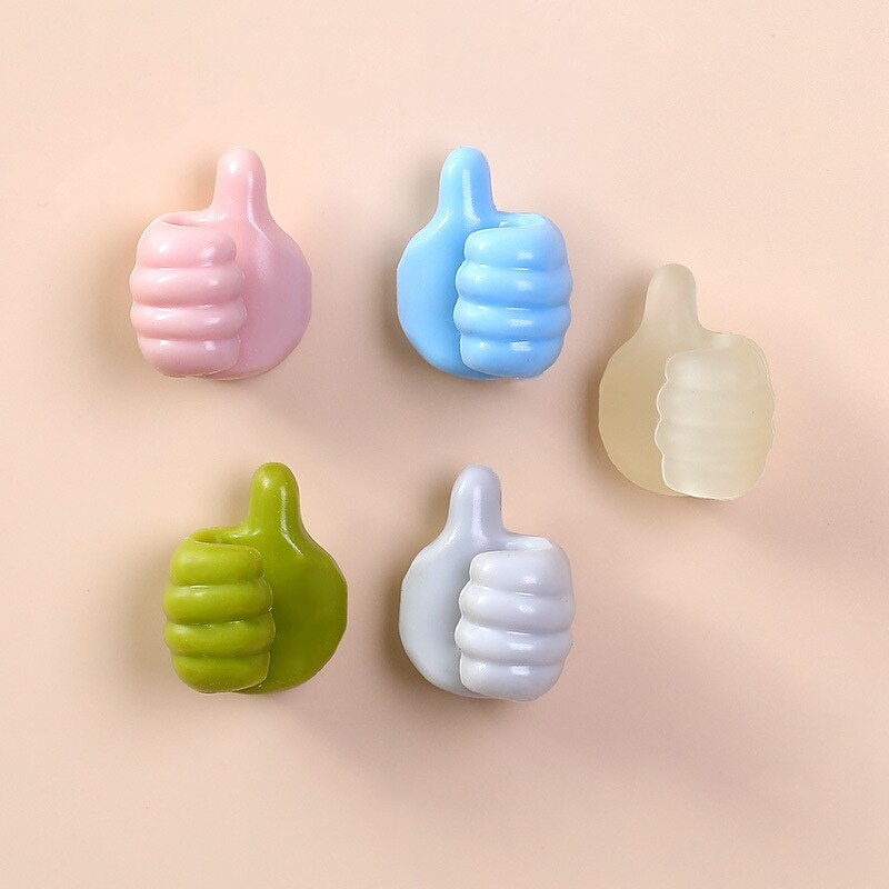 1 Paar Thumbs Up Vorm Sleutelhanger Muur Haken Verwijderbare Clip Gewassen Houder 3D Anime Muurstickers Deur Thuis decor Haak Koopje