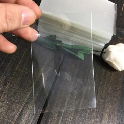 szie 8*12 cm 100 stücke transparent pvc-beutel für kleidungsstück papier-Schild, leer platic Halfter für kleidung karte