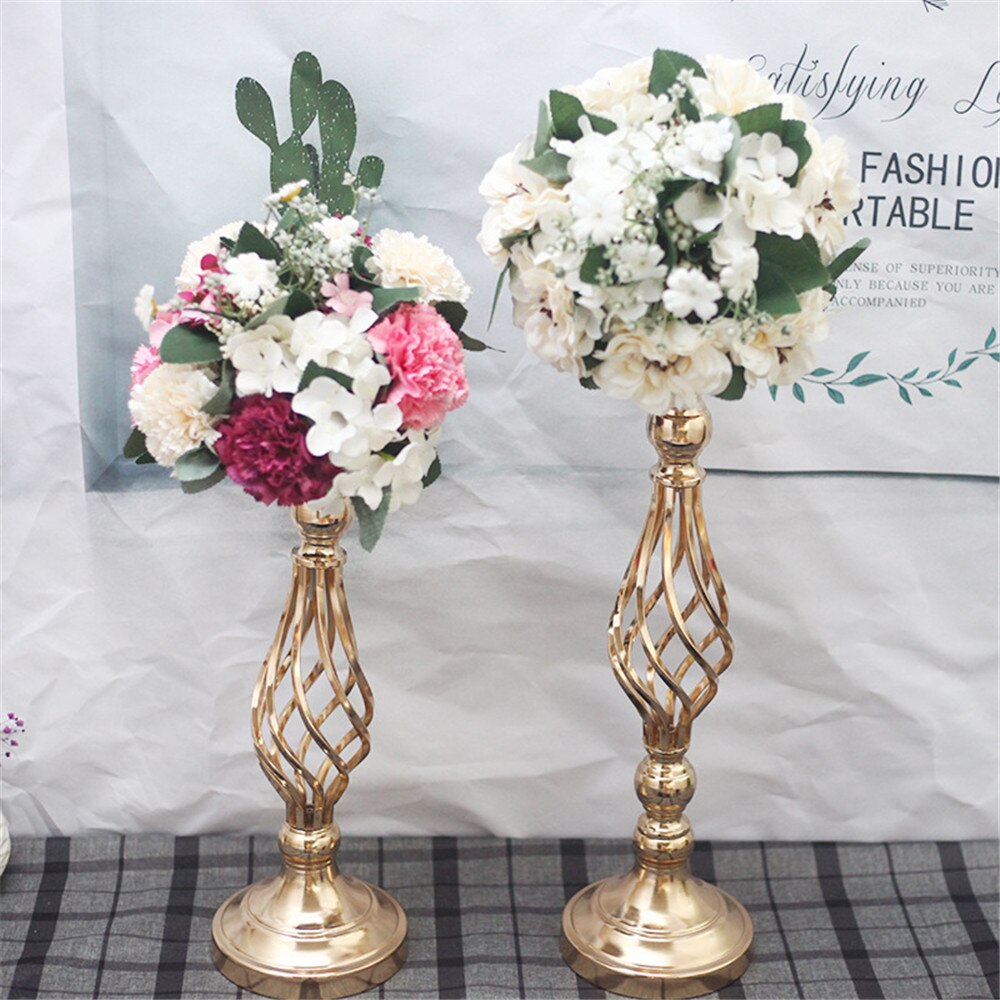 High-end Wedding Table Centerpiece Metal Flower Stand Hollow Gold Candlestick Road Lead Decoration