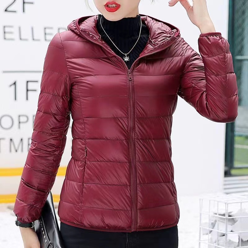 2024New Female Cold Jacket Women Winter Light White Duck Down Jacket Slim Puffer Jacket Portable Windproof Down Coat Top