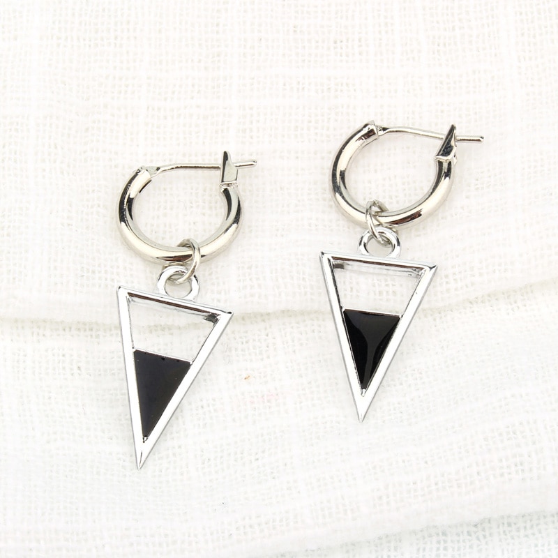 1Pair Women Triangle Enamel Hoop Earrings Hollow Geometric Pendant Earring Simple Ear Jewelry Accessory E118