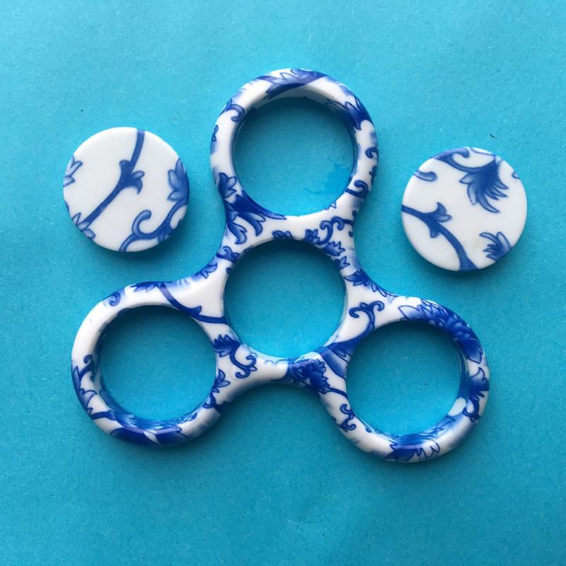 Newest Desktop Stress Relief Toy Decompression Hypnosis Rotary Gyro Adult Fingertip Toy Kinetic Round Metal Spinner