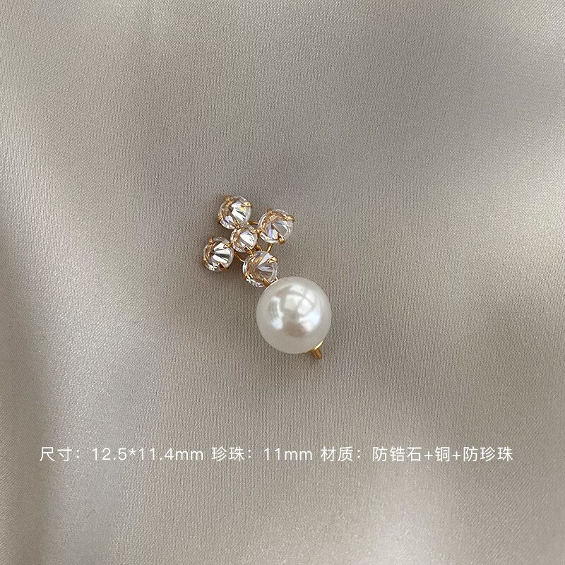 Brooch-Exposure Buckle Useful Product Cardigan Receiving Neckline Small Pin Fixed Clothes Decoration Safety Pin Pearl Accessorie: 5  Zircon Four Leaf Clover Curved Needle