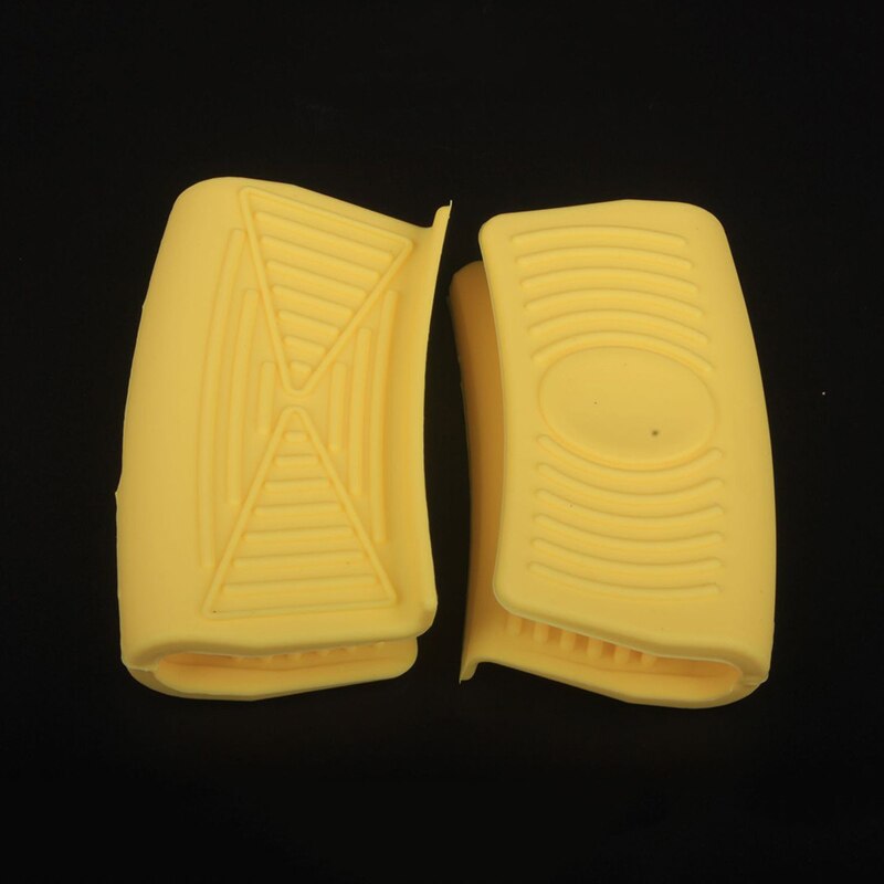 Siliconen pannenlappen 2 stuks praktische hittebestendige handschoenen oven mini handschoenen hittebestendige anti-verbrandingshandschoenen houders hittebestendige handschoenen: Geel
