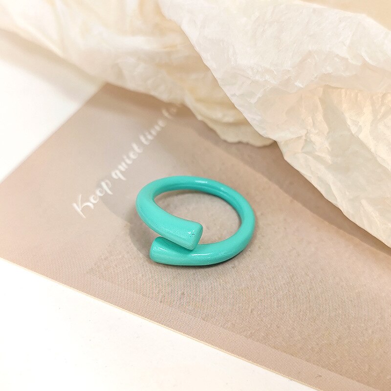 AOMU Neue Korea Stil Einfache Süße Süssigkeit Farbe Acryl Harz verdrehte Ring Unregelmäßige Geometrische Offene Ringe für Frauen: A 1stck