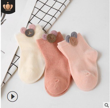 Une paire de bébé chaussettes infantile garçon fille dessin animé coton mignon chaussettes 3D dessin animé bouton chaussettes couleur bonbon couleur aléatoire: 1