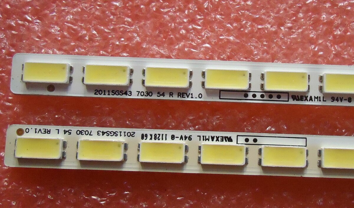 2 stuk/partij VOOR Samsung LJ64-03317A 43 "Artikel lamp 2011SGS43 7030 54 L REV1.0 1 stuk = 54LED 467mm