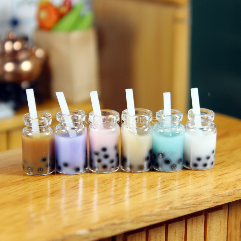 6pcs 1:12 Bilancia Mini Modello di Casa Delle Bambole In Miniatura di Tè Al Latte Tazza di Vetro con Giochi di imitazione di Paglia cucina Giocattolo Accessori: Default Title