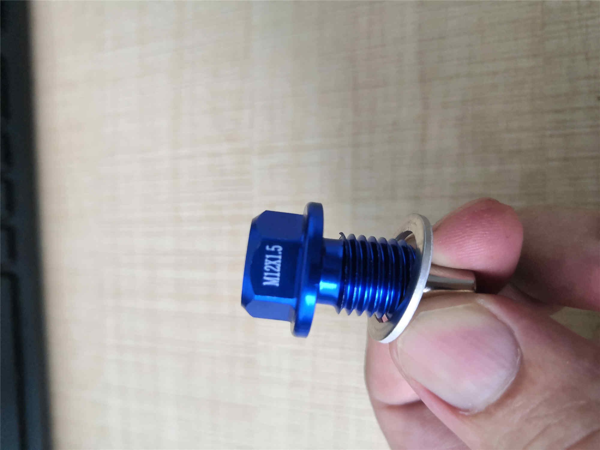 Blue Magnetic Oil Drain Plug Sump Drain Nut M12 * 1.5 Oil Drain Bolt Screw Oil Sump Drain Plug
