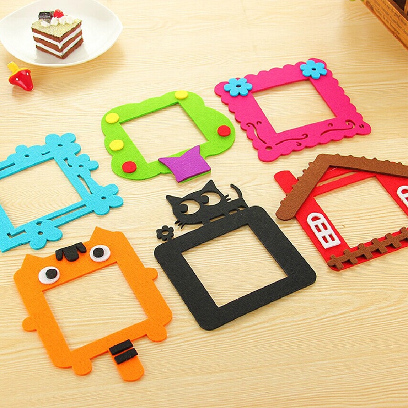 Słodki kreskówka filc dziurawy-na zewnątrz przełączanie naklejki kreatywna dekoracja domu kreskówka ścienna naklejki umieszczone filcowe puste gniazdo przełącznika