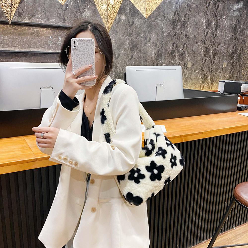 INS Women Winter Plush Flower Pattern Small Shoulder Bags Female Underarm Bags Faux Fur Handbag Furry Fluffy bolsas