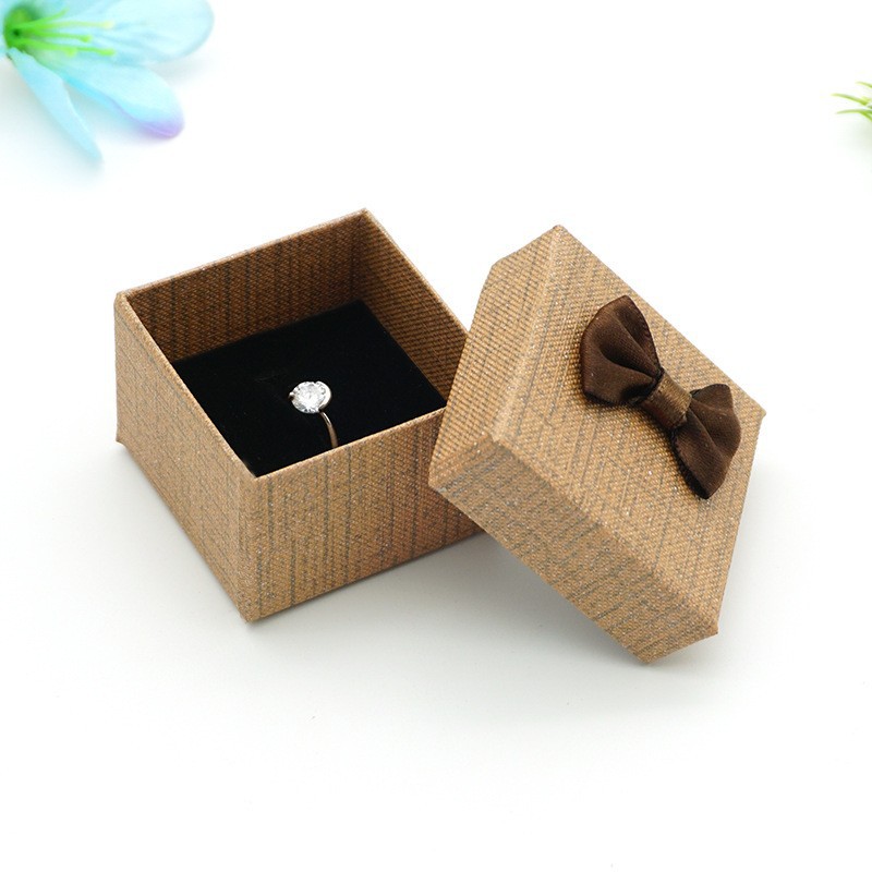 Rosett smyckesförpackning örhängen ring halsband armband display förvaringsfodral smyckesorganisation 5 x 5 x 3.5cm: Röd