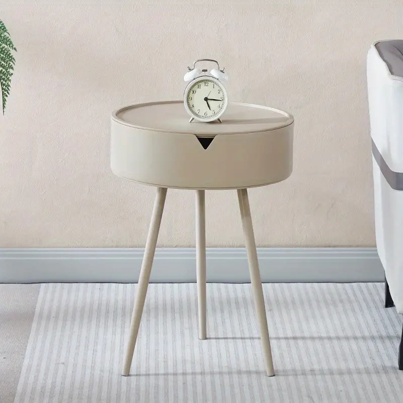 Elegant krämigt nattduksbord - kompakt nordiskinspirerad förvaring med robusta metallben för hem och kontor: Kaki
