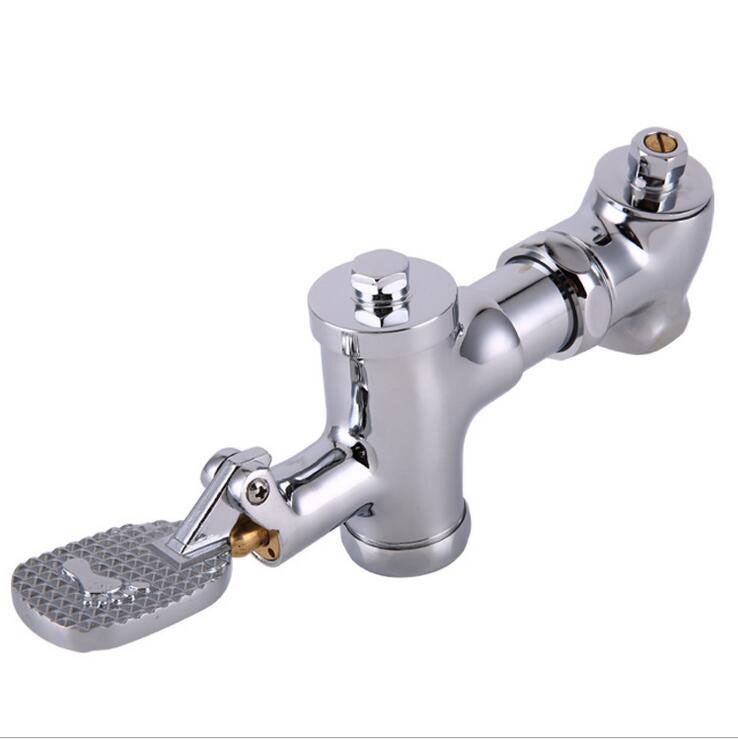Voet drukken soort openbaar toilet/WC flush valve, Messing squat pan kruk doorspoelen ventiel, koper urinoirspoelarmatuur verchroomd