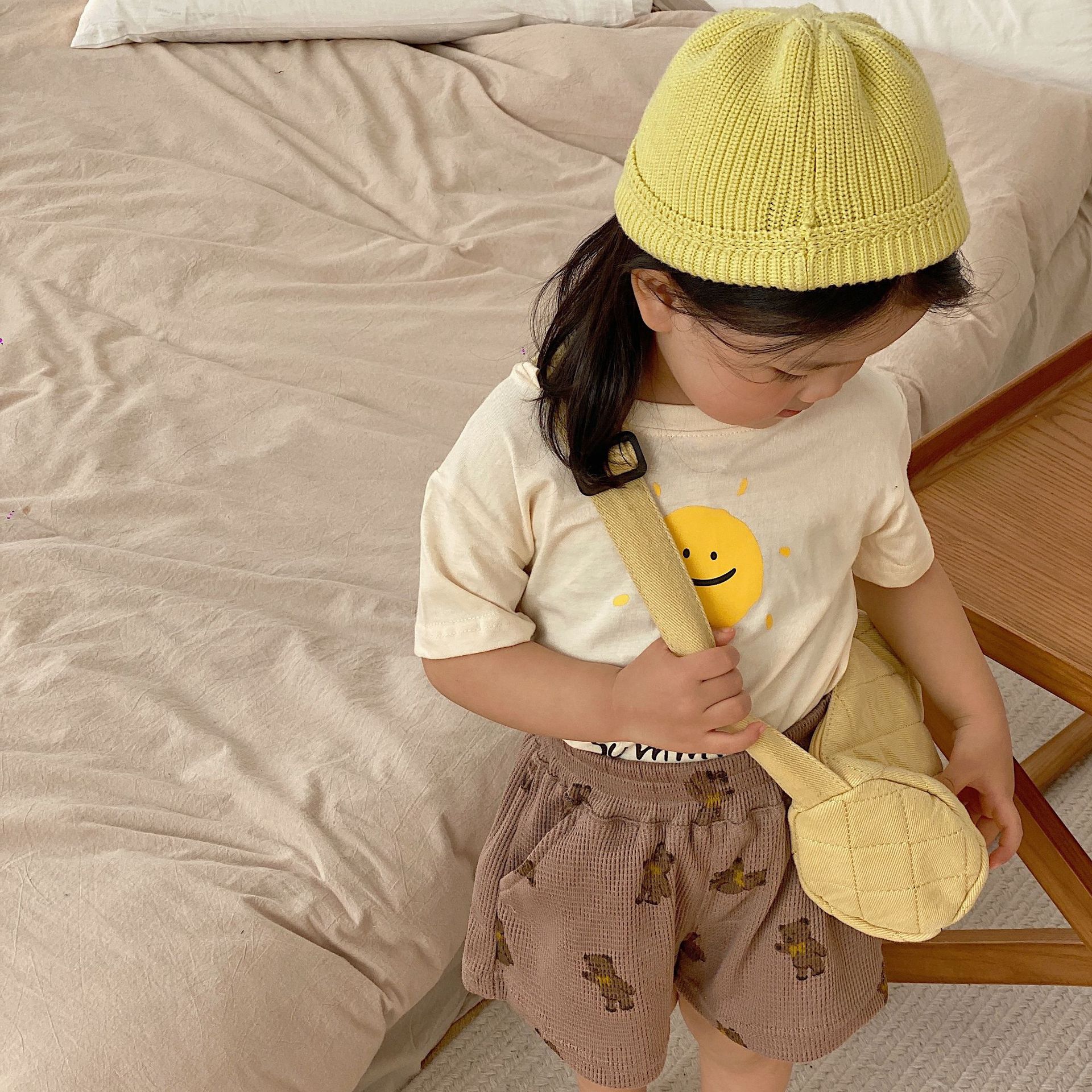 1756B pantaloni per bambini Cartoon Bear Shorts 2022 estate nuovi ragazzi coreani orso pantaloncini stampati Baby Waffle pantaloni Casual