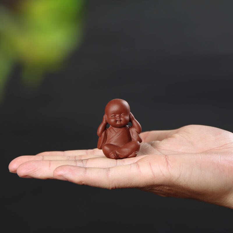 Yixing-adornos de té de arcilla hechos a mano, accesorios para Mini juego de té, pequeño Monje, lindo