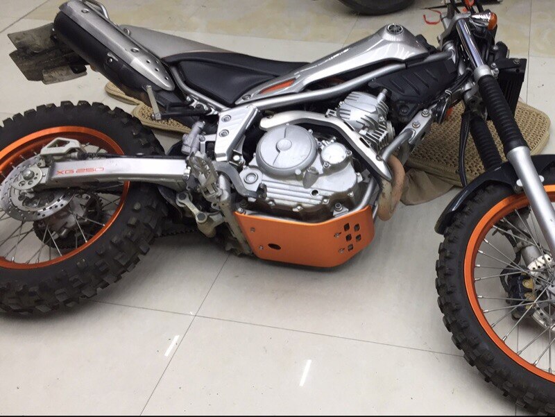 Xg250 motorbeskyttelse chassis nedre rammebeskytter til yamaha tricker  xg 250: Orange