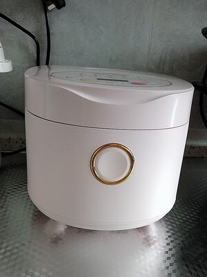 220V 3L Electric Rice Cooker Non-stick Multi Cooker Electric Cooking Pot 2 Color Available Easy Operation: pink / US