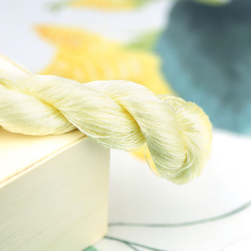 1 färg 400m suzhou broderi 100%  naturlig sidenbroderad linje silke diy special silkeslen ljus färg linje vanliga färger gul