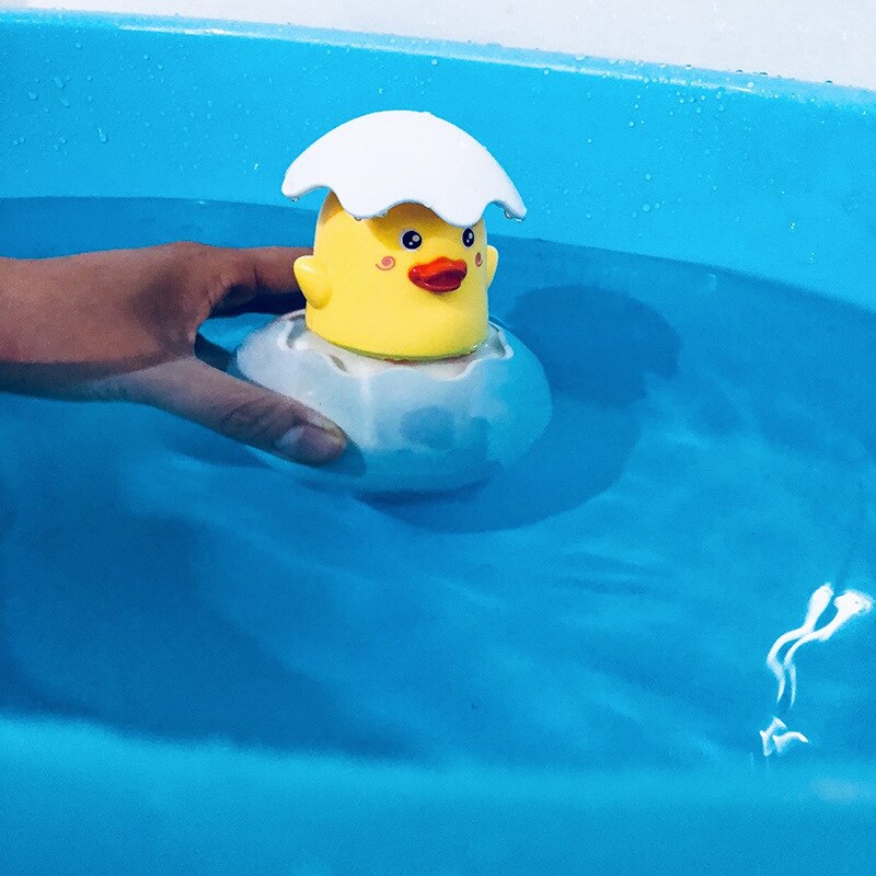 2022 giocattolo da bagno per bambini pinguino uovo spruzzo d&#39;acqua Sprinkler bagno spruzza doccia giocattolo bambini nuoto acqua orologio giocattoli