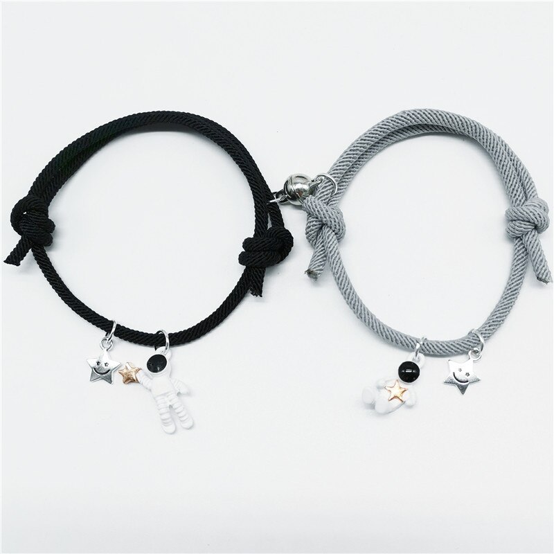 2Pcs/set Couple Bracelet Magnetic Attraction Bracelet Friendship Rope Bracelet Cute Star Astronaut Bracelet for Women: black grey white