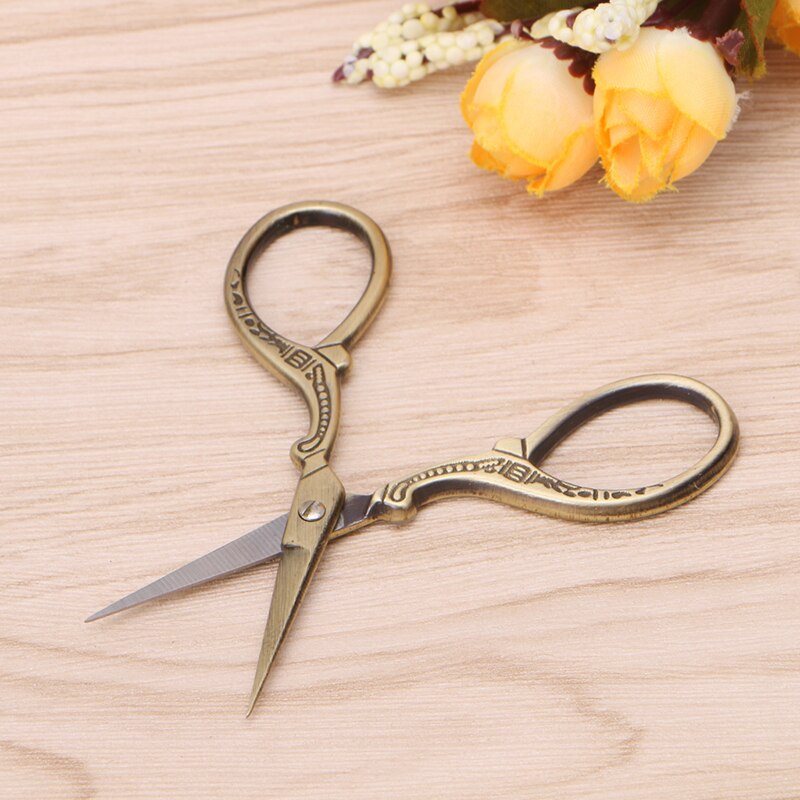 Antique Vintage Style Scissor Cutter Cutting Embroidery Cross Stitch Sewing Nail care tool