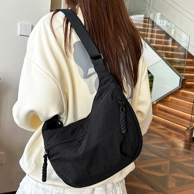 Nylon Shoulder Bag High Capacity Women's Crossbody Messenger Bag Leisure Versatile Purses and Handbags Totes Hobos Bag