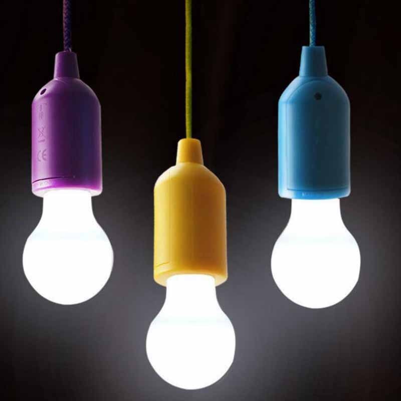 Mini draagbare lantaarn tentlamp led-lamp noodkleurrijke draagbare draadloze led-lamp hangende zaklamp voor kamperen