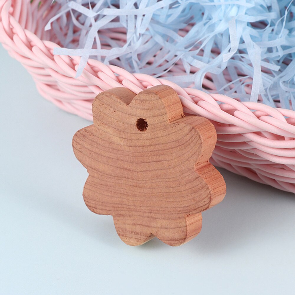 Simple Cedar Wood Blocks Mothproof Hanging Wood Blocks for Clothes Storage