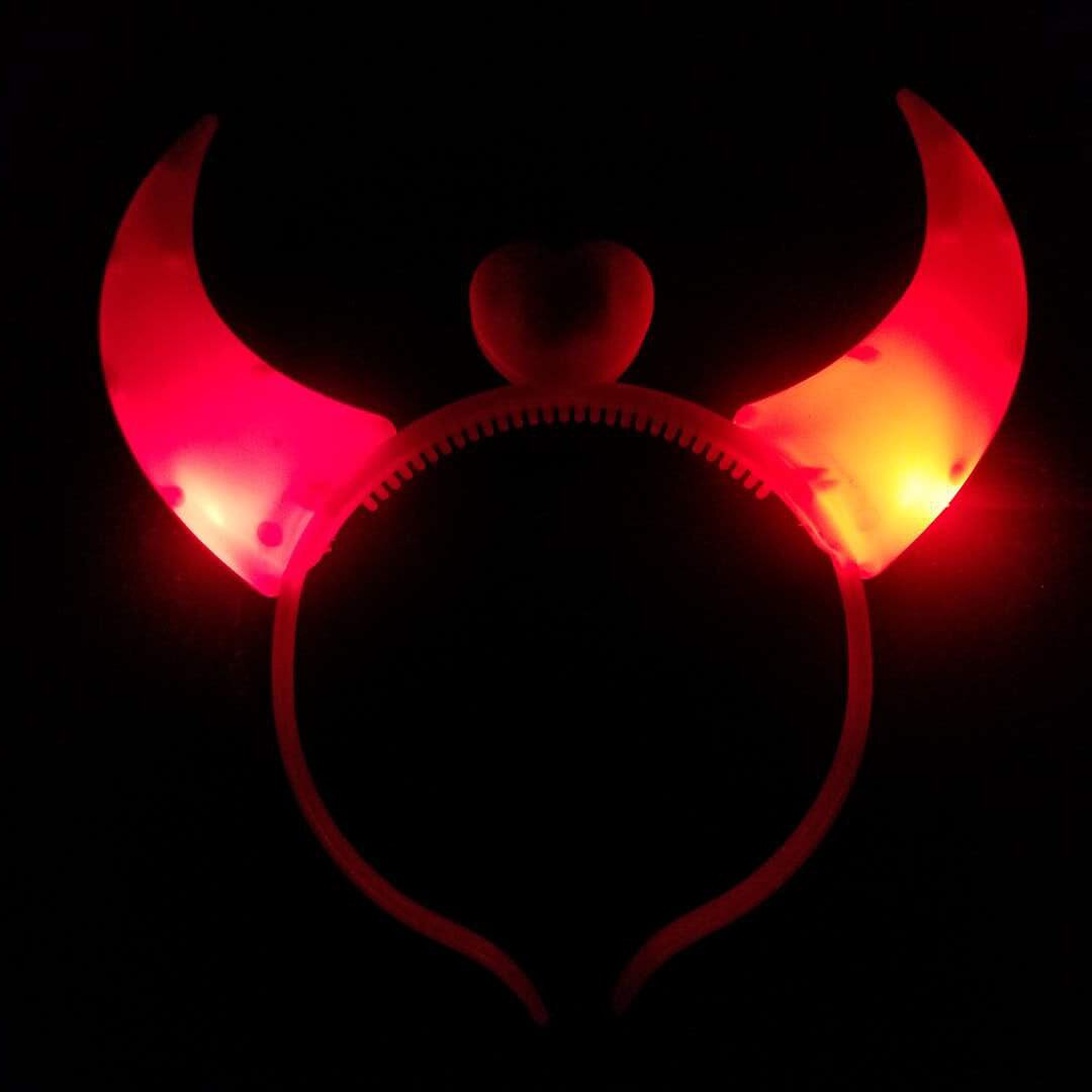 Halloween Party Bar Cosplay Props Levert Masker Lichtgevende Hoorn Knipperende LED Hoofdband Maskers