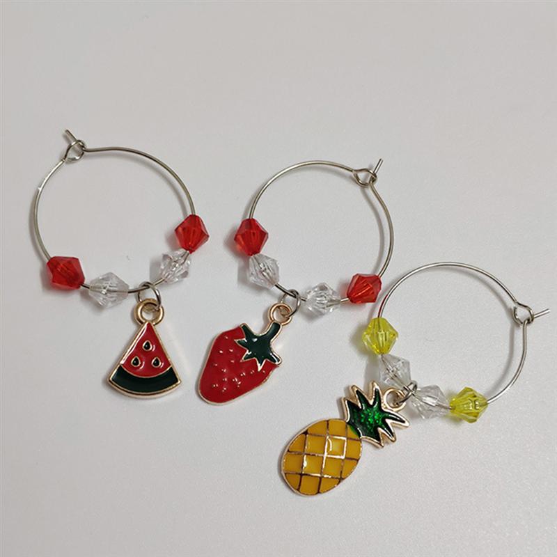 18. Geburtstag Weinglas-Anhänger Handgefertigt – Mit Geschenkkarte, Personalisierbar, Perfektes Geschenkidee