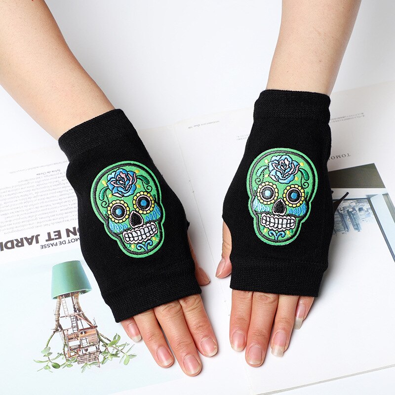 embroidered skull knitting gloves Fingerless Gloves: green