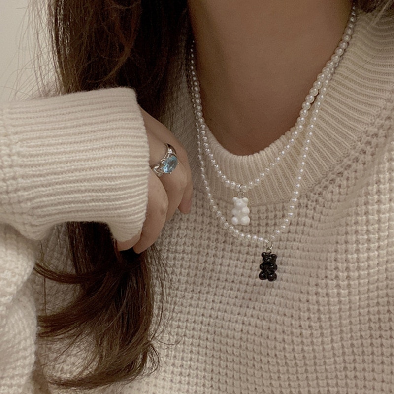 Slik sort og hvid harpiks bjørne halskæde til kvinder perlekæde perler choker link smykker bohemia