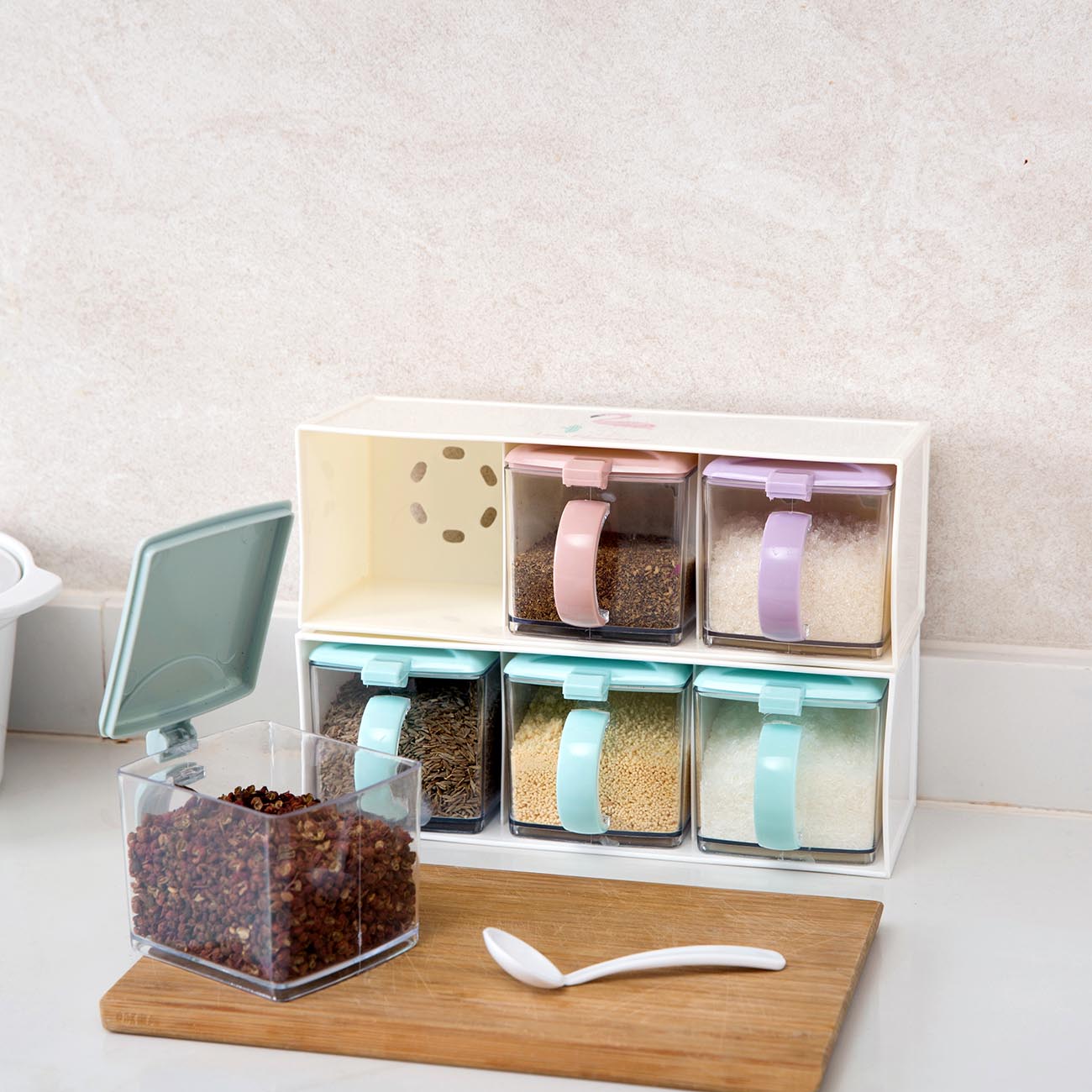 OTHERHOUSE 4Pcs Seasoning Box Jar Spice Rack Salt and Pepper Container Kitchen Spice Jars Boxes Cruet Seasoning Bottles Pot BBQ