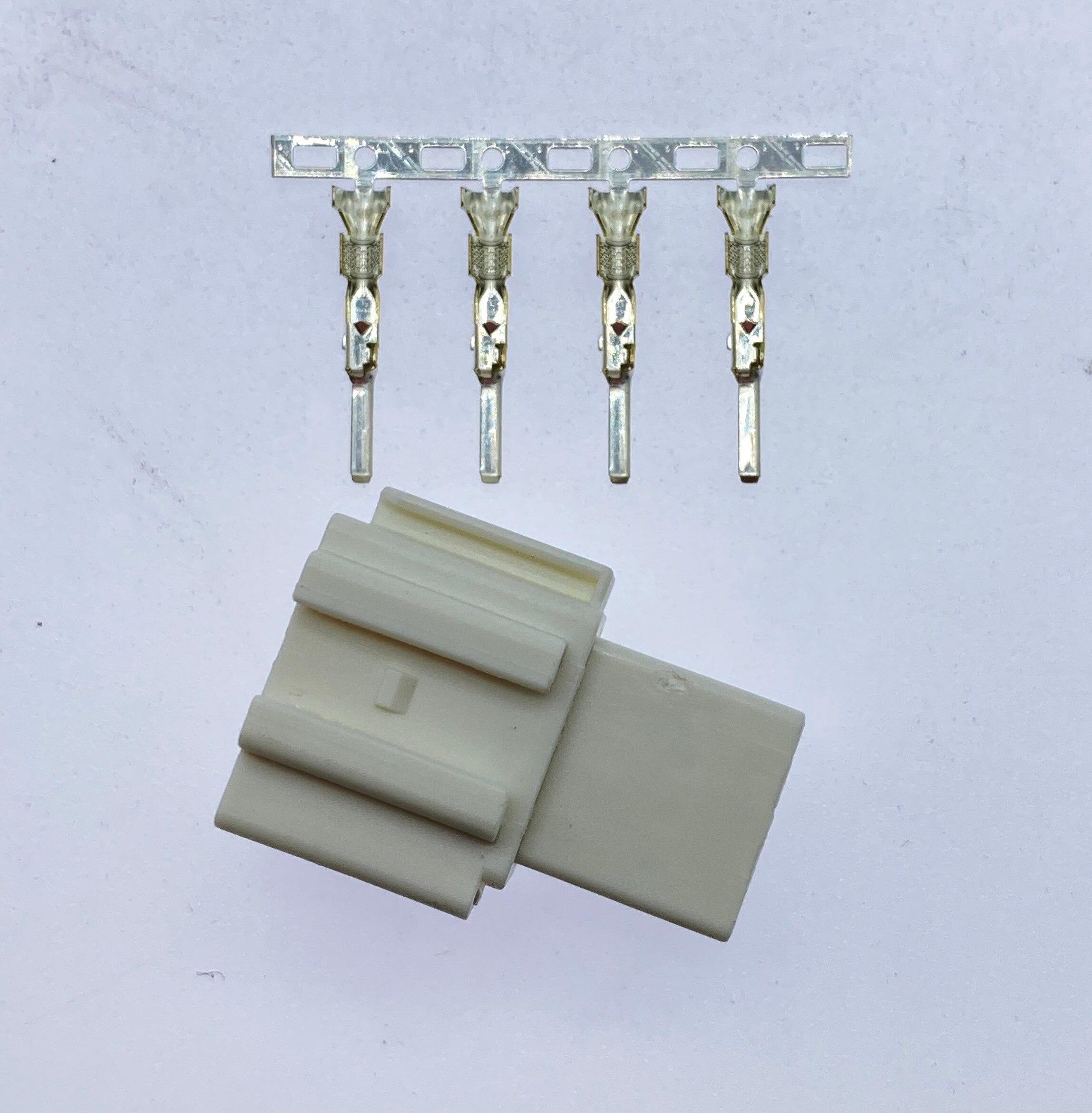 4PIN for Mazda hairspring heating connector for Honda CRV fuse box cable wire line: male plug and pin